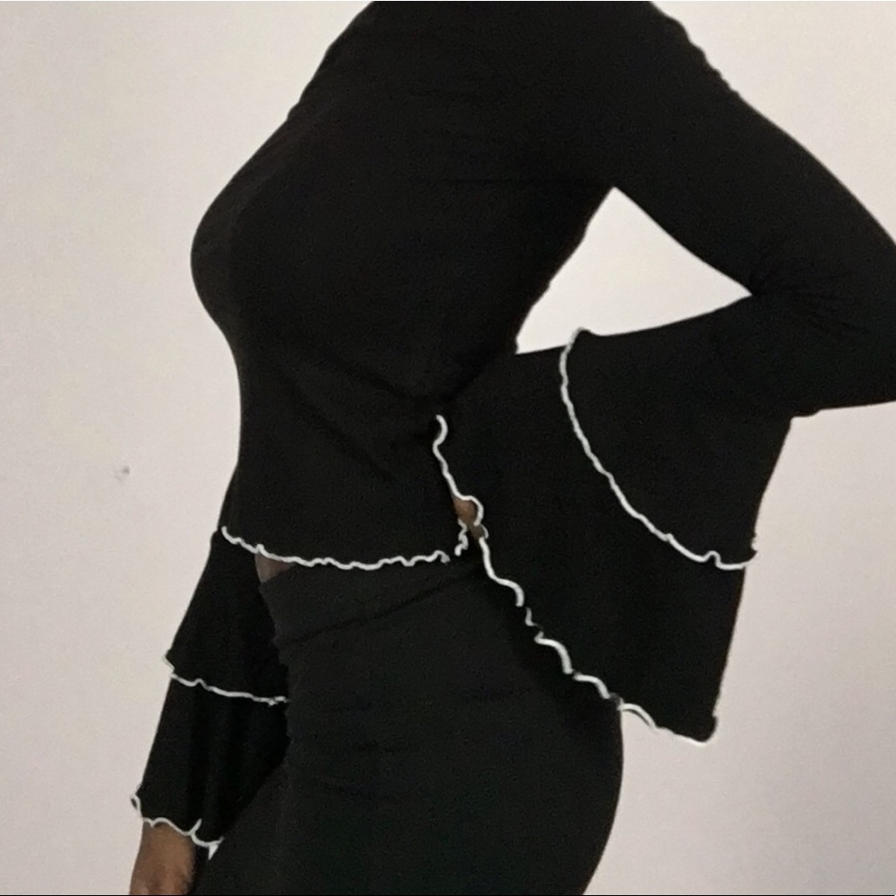 Ribbed Tier Bell-Sleeve Top With Lettuce Cut